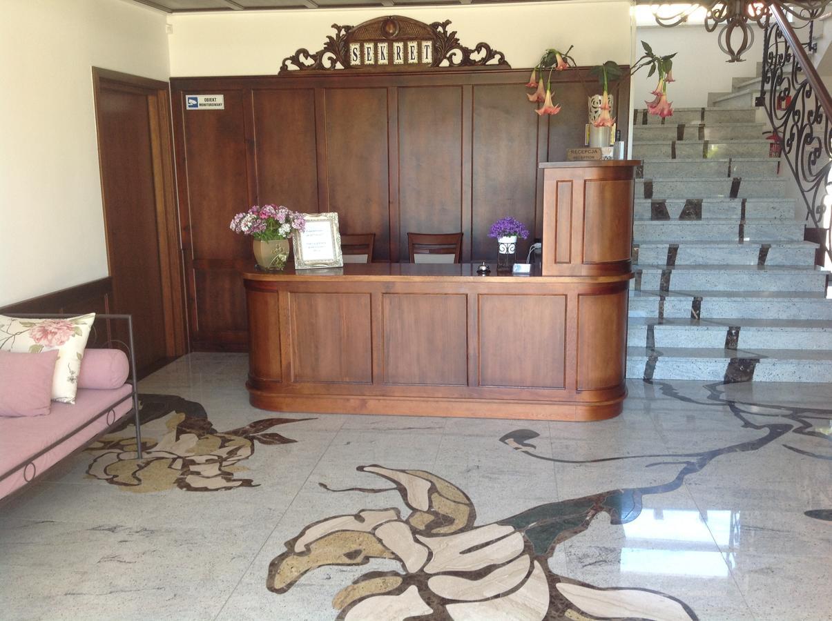 Sekret Leba Dom I Domki Villa Екстериор снимка